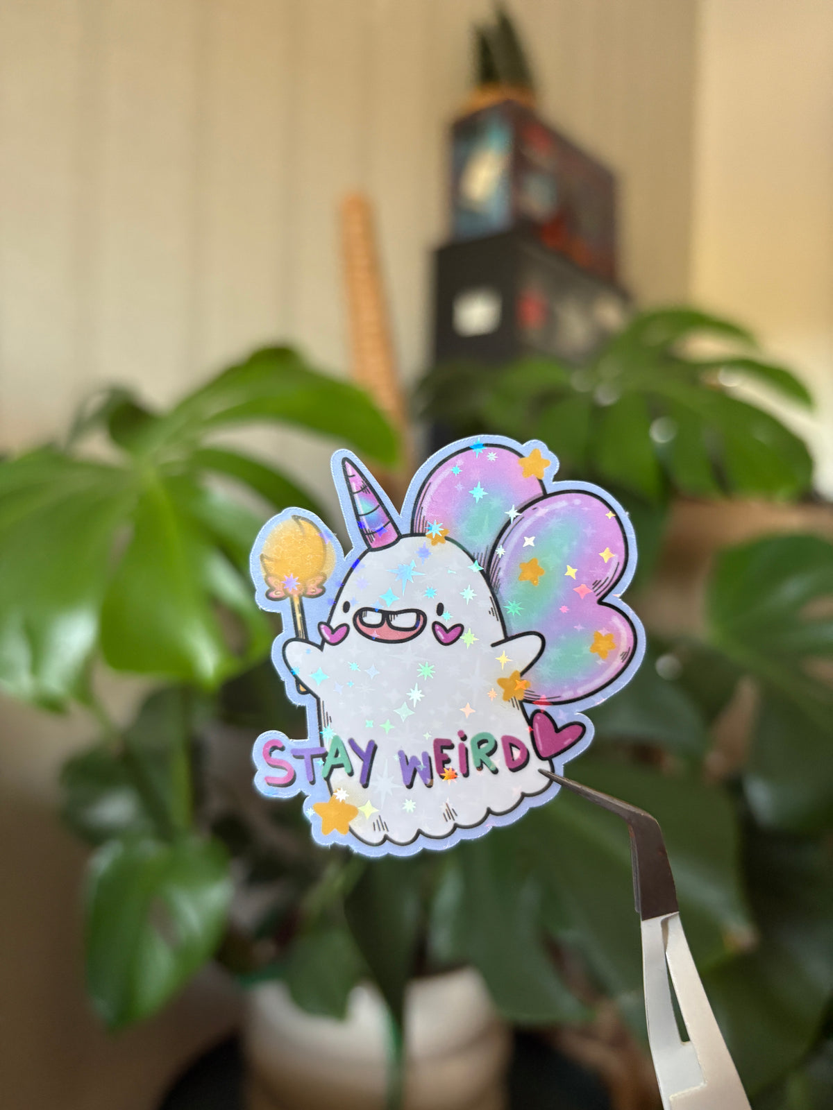 Sticker "Stay weird"