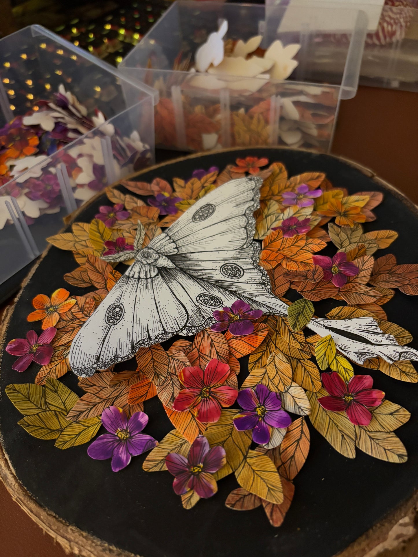 DIY Pop-Up-Kit "Motten-Liebe #2" (23cm Holzscheibe) (Kopie)