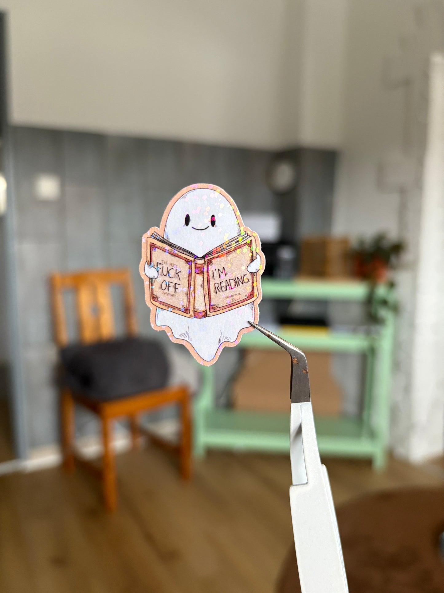 Sticker - "Fck off, I'm reading"