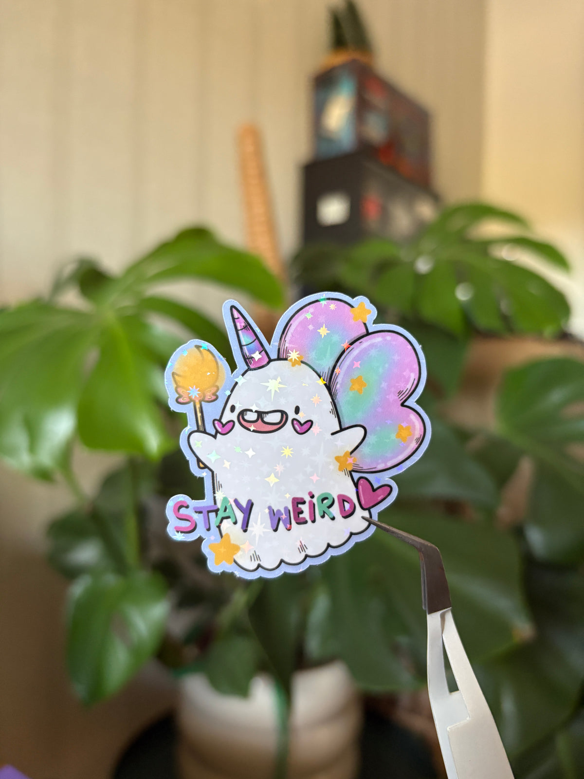 Sticker "Stay weird"