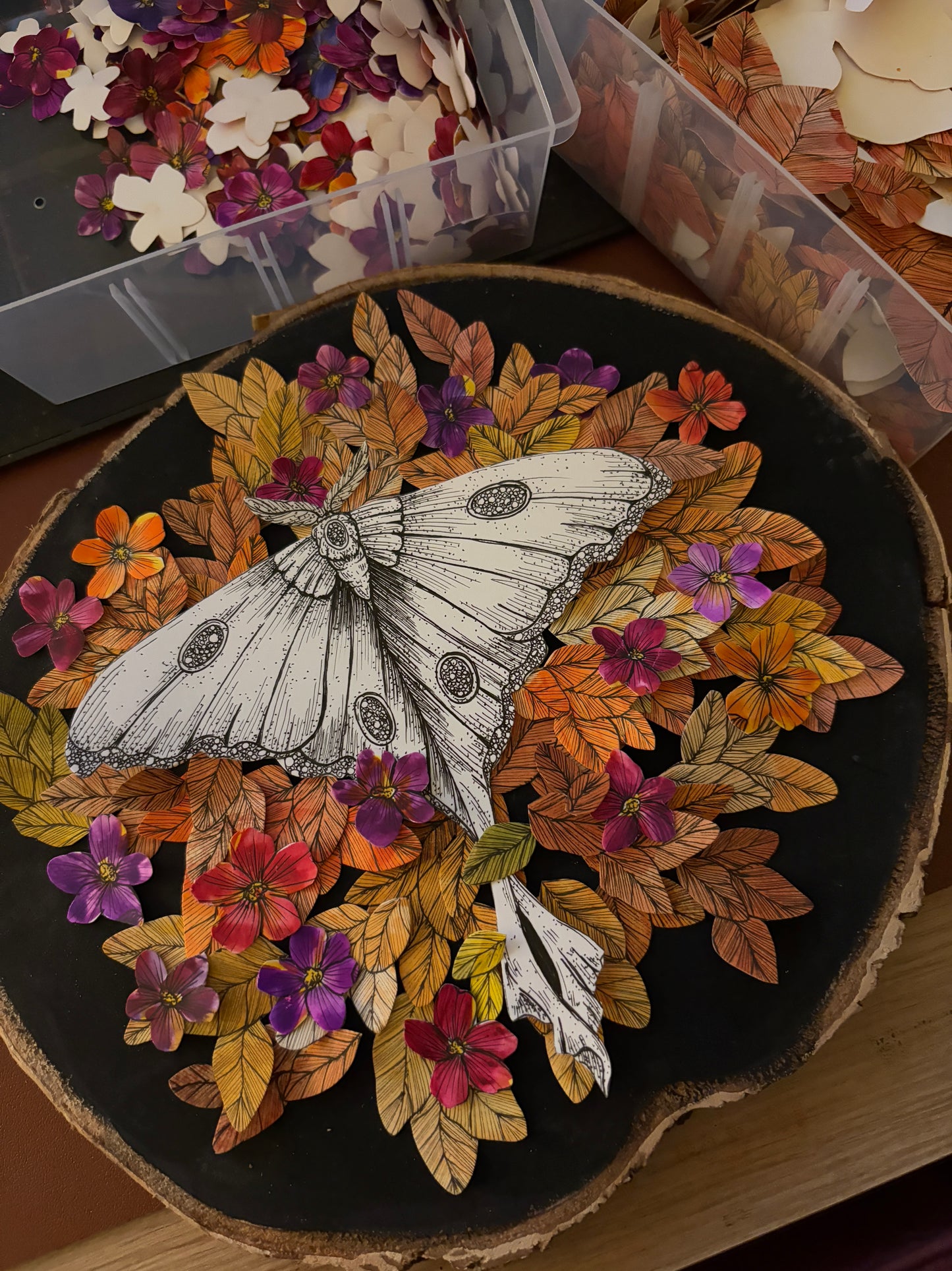 DIY Pop-Up-Kit "Motten-Liebe #2" (23cm Holzscheibe) (Kopie)